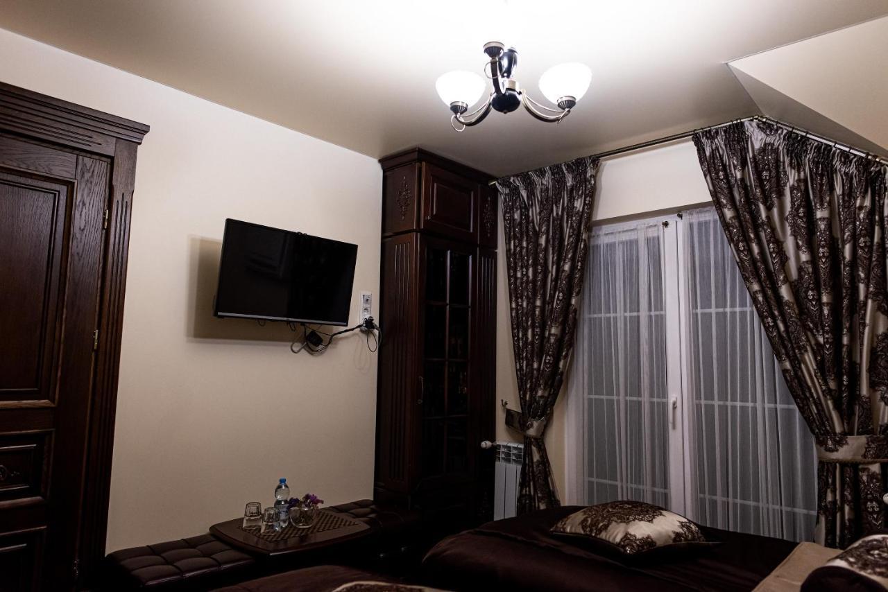 Edem Hotel Berezhany Luaran gambar