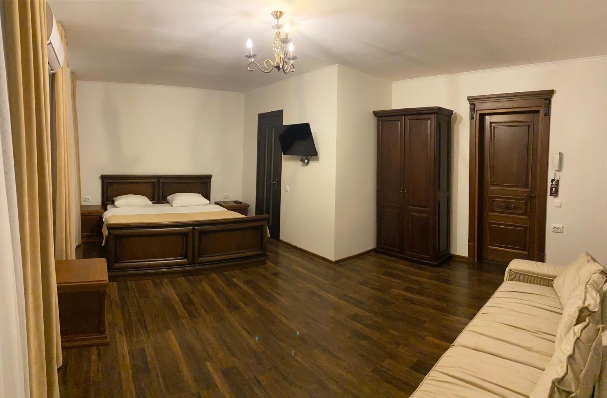 Edem Hotel Berezhany Luaran gambar