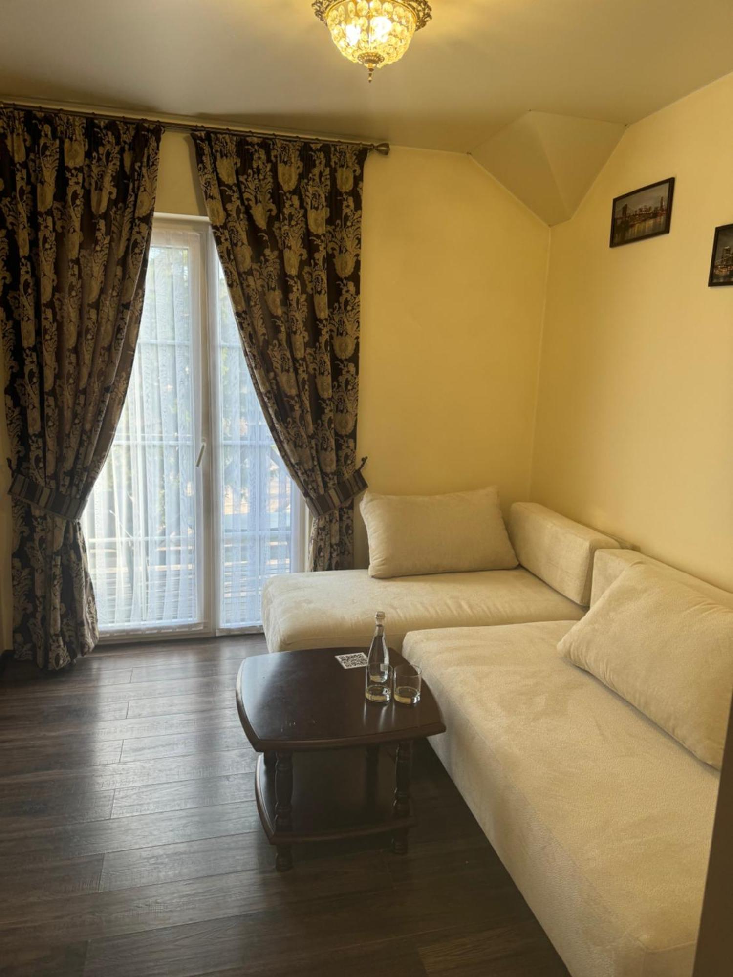 Edem Hotel Berezhany Luaran gambar